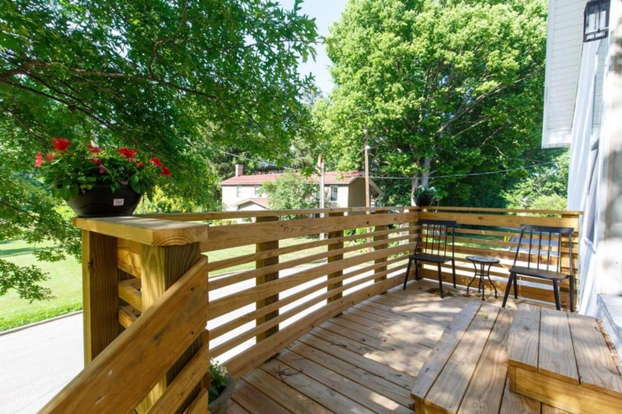Park Carriage House Rest & Explore With Hollyhock Louisville Exterior foto